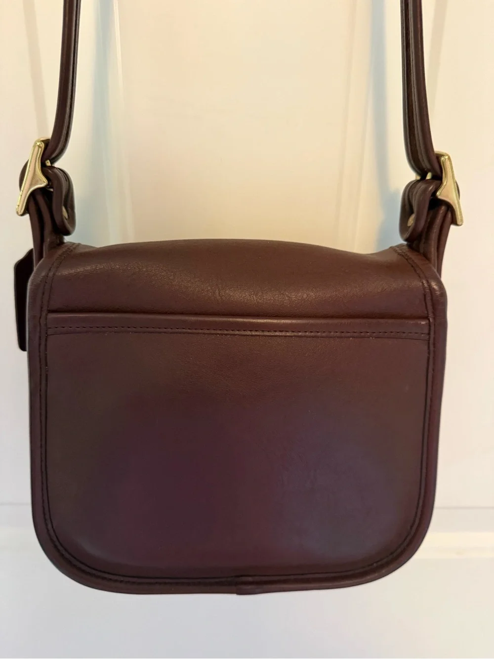 Vintage Coach Mahogany Brown 9965
Legacy Small Flap Crossbody Bag Brass hardware - Picture 12 of 16